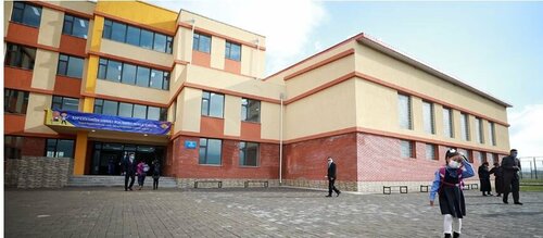 Нулимс асгаруулагчид хордсон сургуулийнхан цахимаар хичээллэж байна